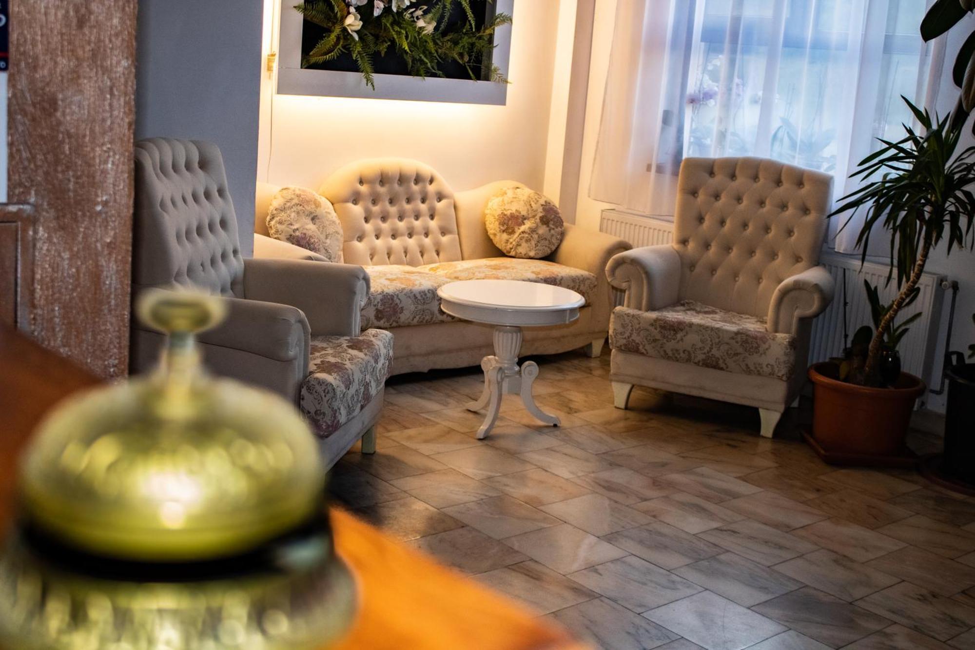 בראליה Hotel Rebis מראה חיצוני תמונה