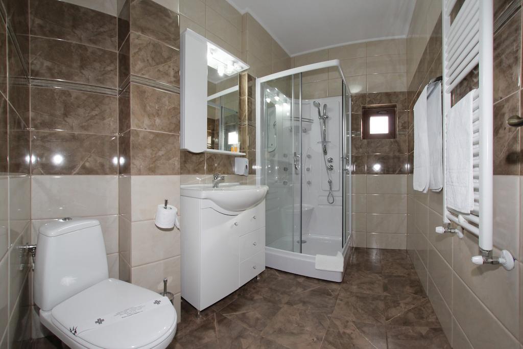 בראליה Hotel Rebis מראה חיצוני תמונה
